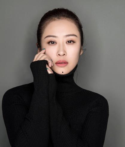 演员唐苑个人资料,影视新星，多才多艺的璀璨之星