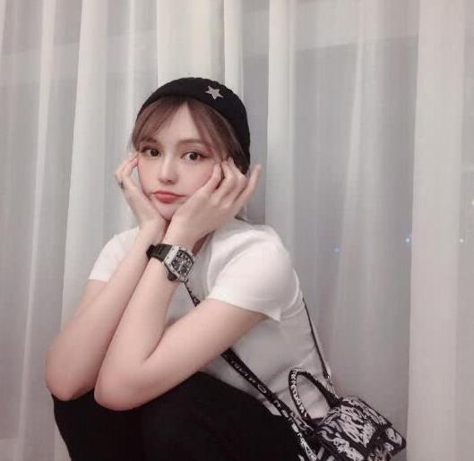 周扬青背景天涯,从天涯草根到网红名媛的蜕变之路